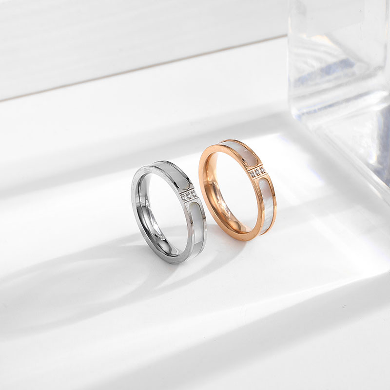 Mother-of-Pearl Three-Crystal Stainless Steel Ring